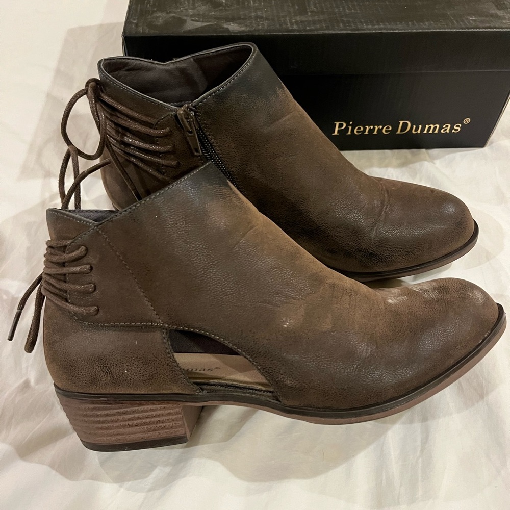Pierre Dumas booties